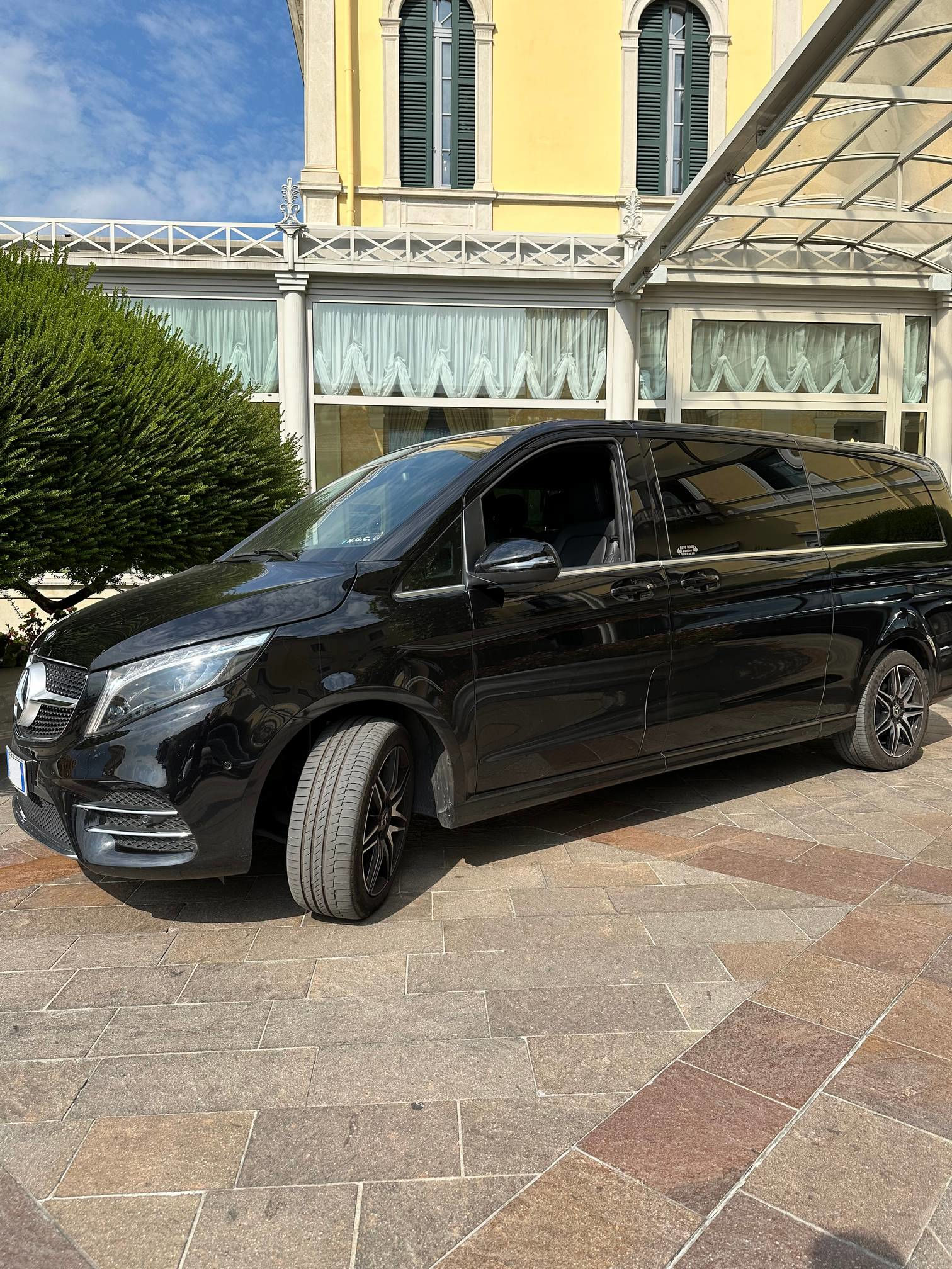 Cinque Terre Black Car Service - Transfers in La Spezia